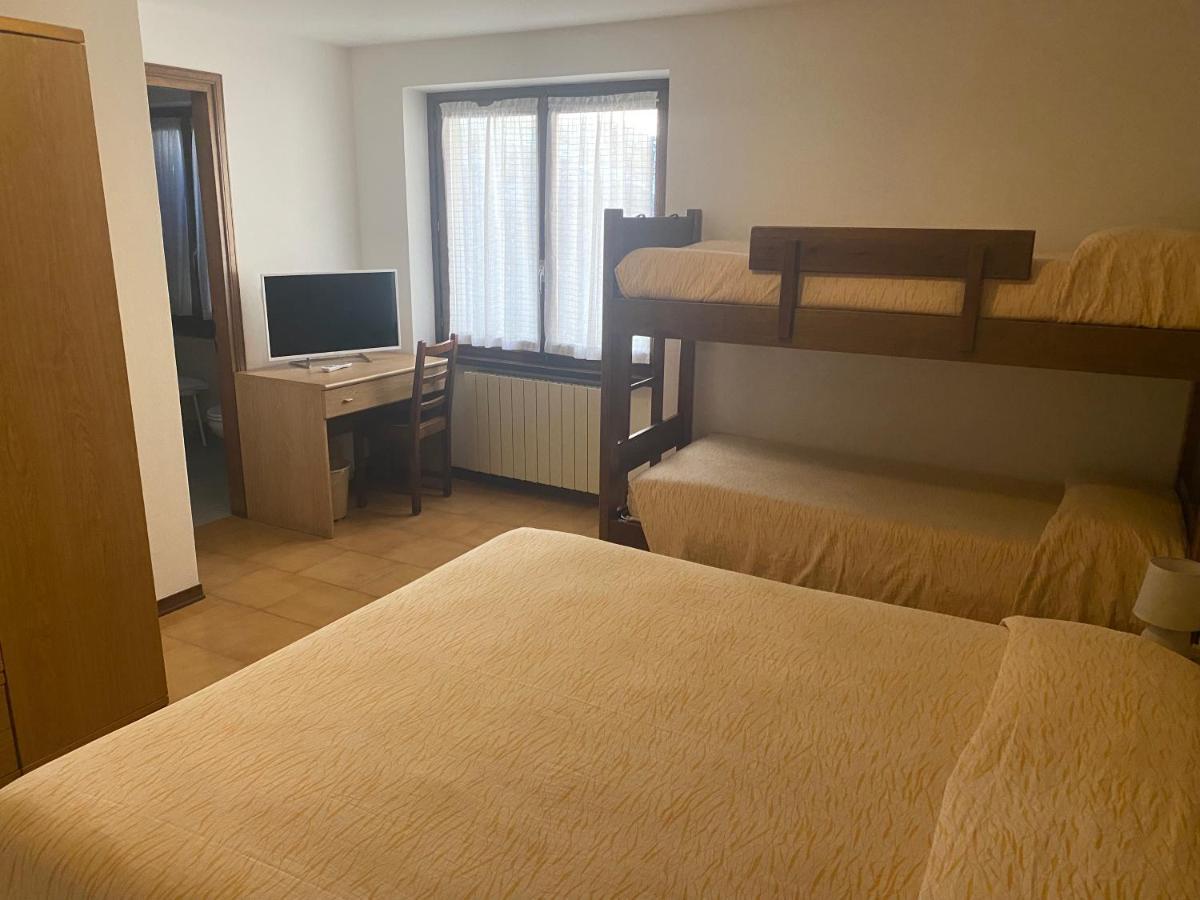 Albergo La Perla Craveggia Bagian luar foto